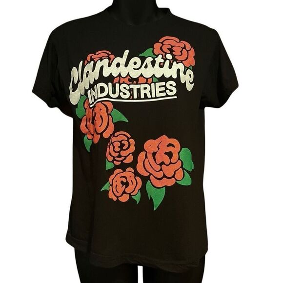 Hot Topic Clandestine Industries Roses T-Shirt Men’s Small - Picture 1 of 3
